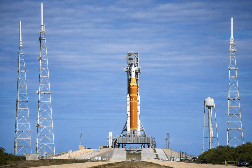 nasa artemis rocket launch