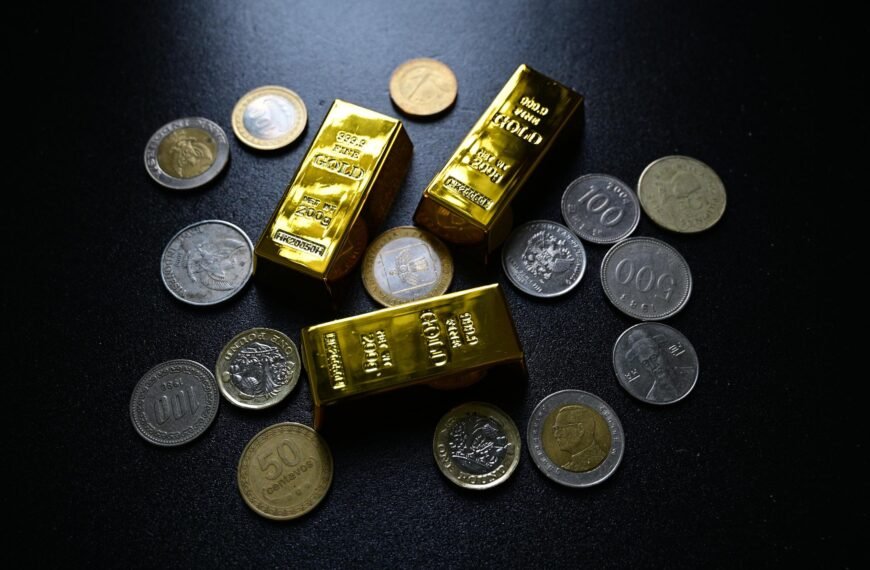 Gold Rate Today April 18 अक्षय तृतीया से पहले सोना महंगा, जानें 18K, 22K और 24K के ताजा रेट