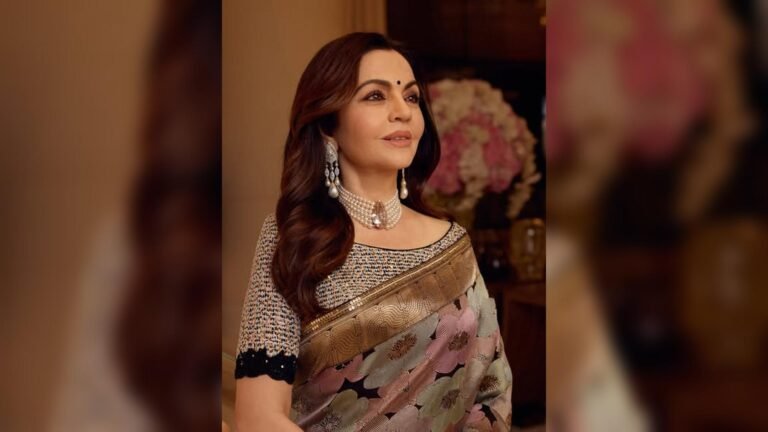 Nita Ambani 100 gala sharee