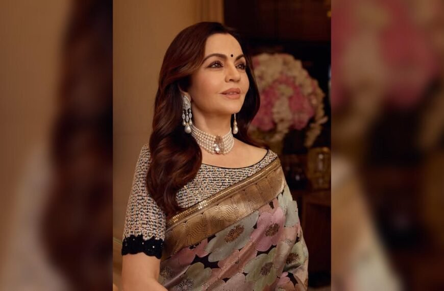 Nita Ambani 100 gala sharee