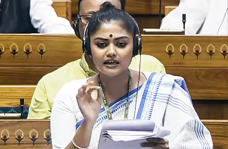 Sayoni Ghosh: Row Hanuman Chalisa vs Kaaba Debate Explodes