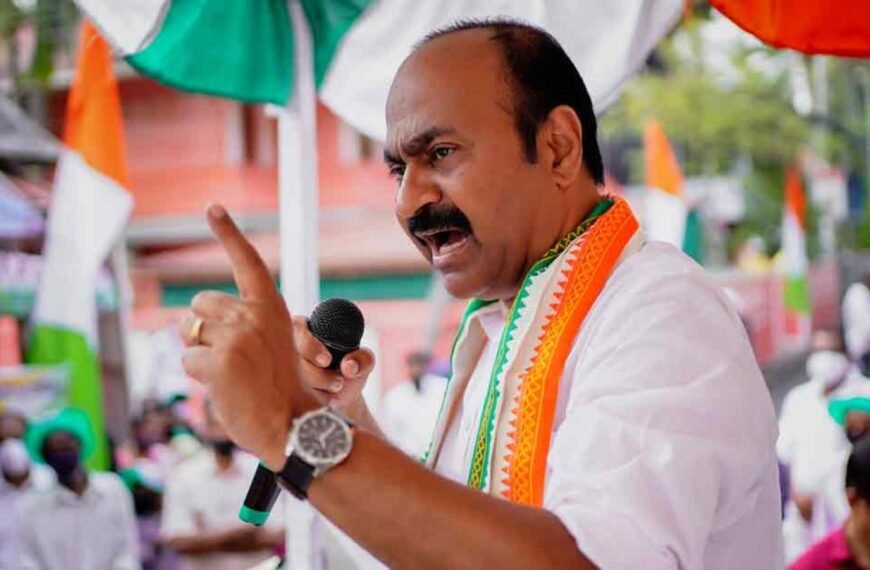 വി ഡി സതീശന്