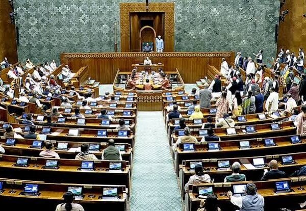 संसद मानसून सत्र खत्म: लोकसभा 1 मिनट चली, राज्यसभा में MMDR बिल पास