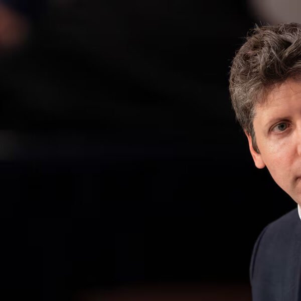 chatgpt :Sam Altman, OpenAI Sued…